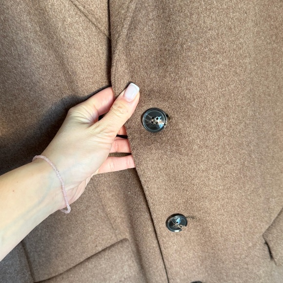 Classic Brown Wool Men's Coat - Picture 4 of 10